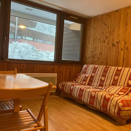 Confortable 4 Pers. Au Coeur De Super Besse, Acces Direct Aux Pistes - Fr-1-814-118 Apartment *
